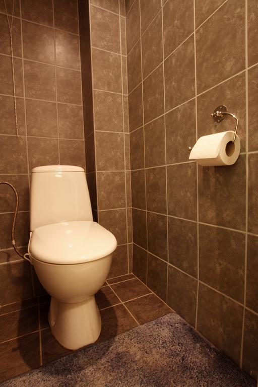 Lm Piiri Kuelaliskorter Polva Bagian luar foto
