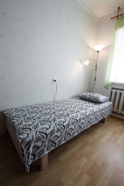 Lm Piiri Kuelaliskorter Polva Bagian luar foto